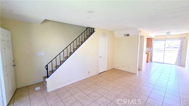 120 N 13th Avenue, Upland CA: https://media.crmls.org/medias/1b351f4d-70b0-4acc-97ad-aab0087a2595.jpg