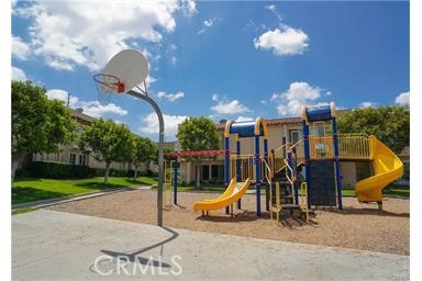https://media.crmls.org/medias/1b3523f3-8e92-4369-9cf6-2e0c09f53b82.jpg?preset=X-Large