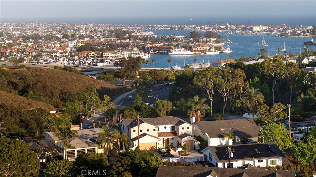 MLS #OC25007520 img 2