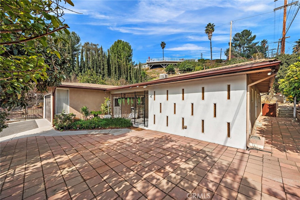 901 W El Repetto Drive