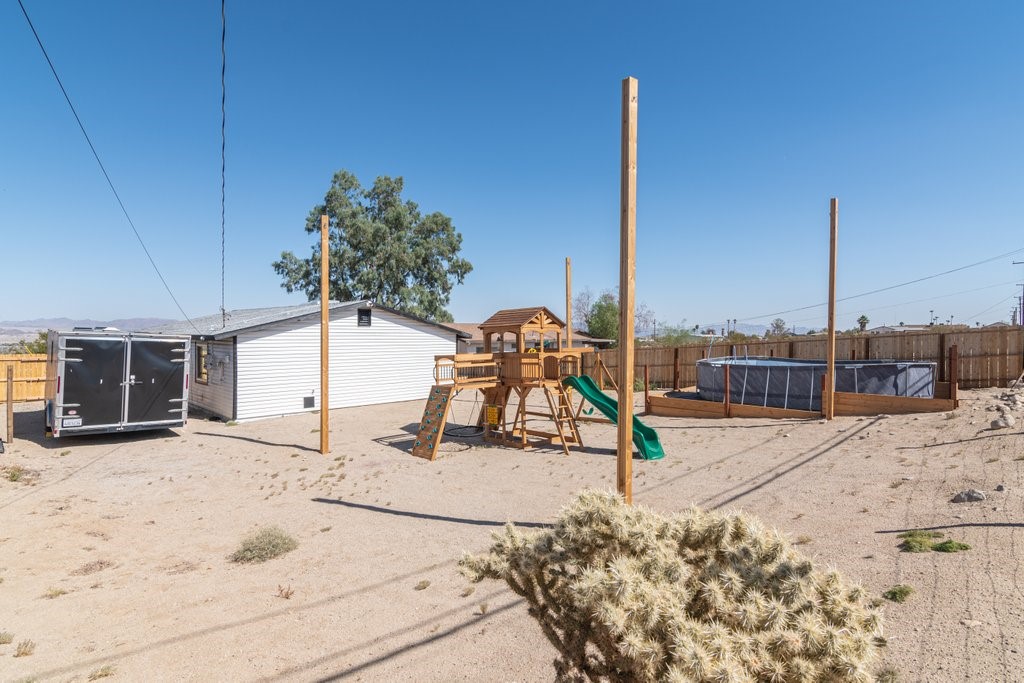 Detail Gallery Image 18 of 21 For 74555 Sunrise Dr, Twentynine Palms,  CA 92277 - 3 Beds | 2 Baths