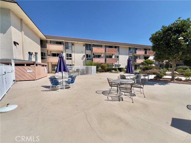 Detail Gallery Image 6 of 28 For 5585 E Pacific Coast #152,  Long Beach,  CA 90804 - 1 Beds | 1 Baths