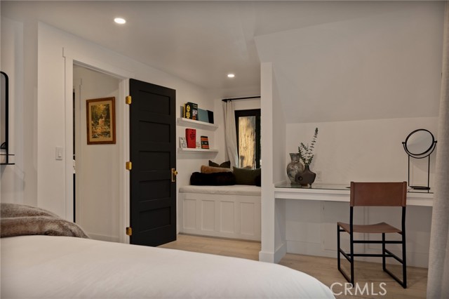 Detail Gallery Image 20 of 30 For 252 Crest Cir, Lake Arrowhead,  CA 92352 - 3 Beds | 2 Baths