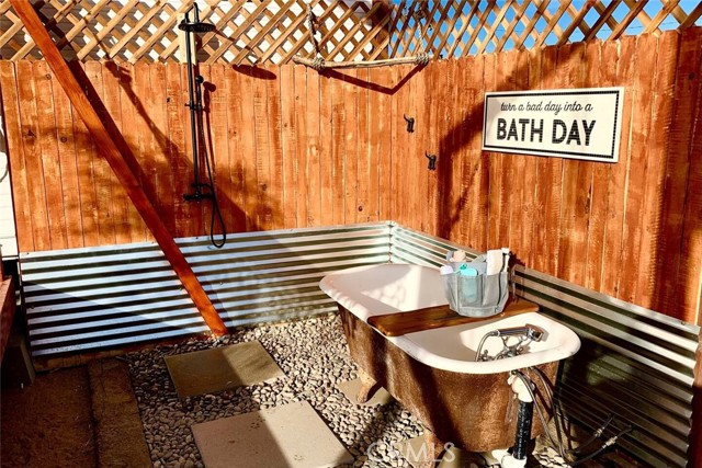 Detail Gallery Image 30 of 43 For 4319 Dusty Mile Rd, Landers,  CA 92285 - 2 Beds | 1 Baths