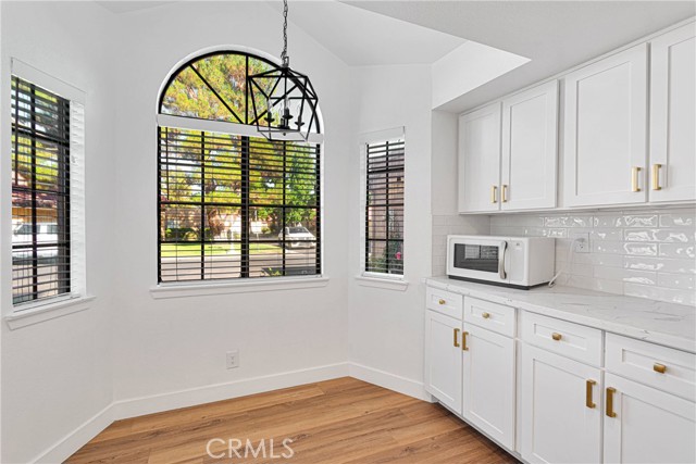 Detail Gallery Image 11 of 28 For 11722 Oak St, Apple Valley,  CA 92308 - 2 Beds | 2 Baths