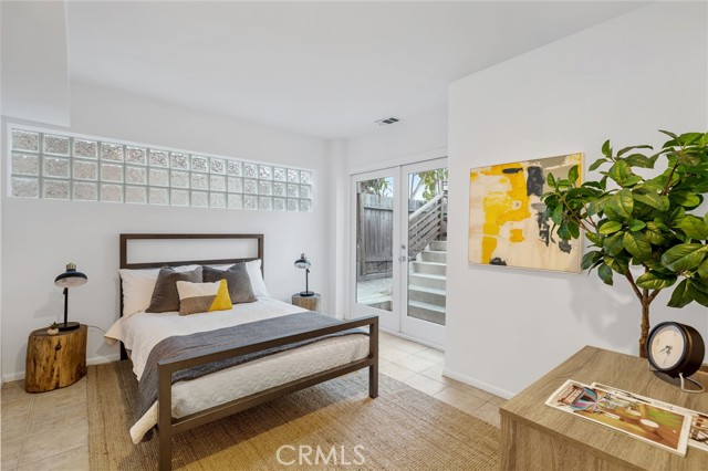 2704 Laurel Avenue, Manhattan Beach, California 90266, 4 Bedrooms Bedrooms, ,4 BathroomsBathrooms,Residential,Sold,Laurel,SB22216035