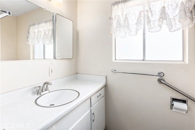 Detail Gallery Image 43 of 69 For 10207 Juniper Ave, Yucaipa,  CA 92399 - 4 Beds | 2 Baths