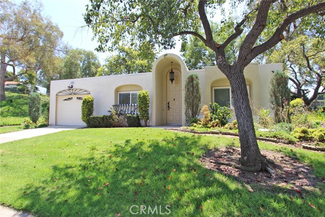 5385 Paseo Del Lago W, Laguna Woods CA: https://media.crmls.org/medias/1b3d95c3-a84a-4a83-a743-9c2feb87f70f.jpg