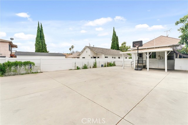 2040 Hancock Street, Los Angeles CA: https://media.crmls.org/medias/1b3d99ca-beca-43e9-a8dc-9a35156bbb9f.jpg