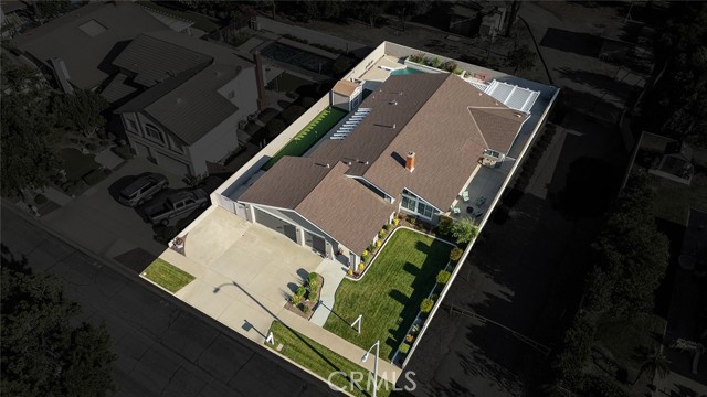 1092 Deborah Street, Upland CA: https://media.crmls.org/medias/1b3dd036-7631-4361-9c25-9cebf9919a36.jpg