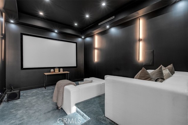 Detail Gallery Image 18 of 50 For 13016 Chandler, Sherman Oaks,  CA 91401 - 6 Beds | 6/1 Baths