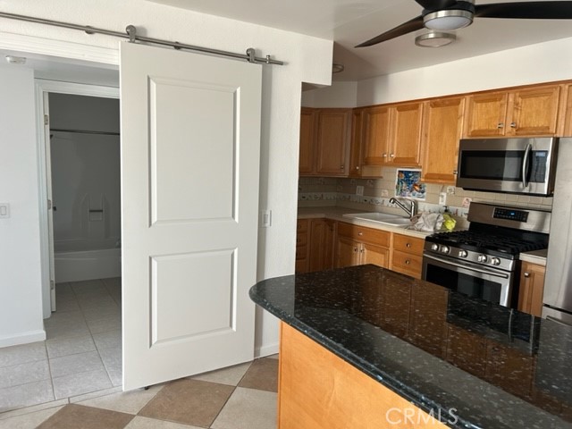 Detail Gallery Image 4 of 21 For 934 Lighthouse, Port Hueneme,  CA 93041 - 2 Beds | 2 Baths