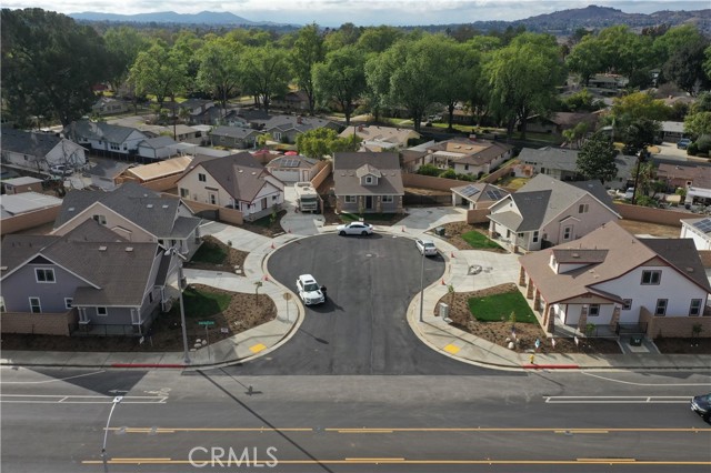 Detail Gallery Image 1 of 1 For 5129 Palm Ave, Riverside,  CA 92506 - 4 Beds | 2/1 Baths