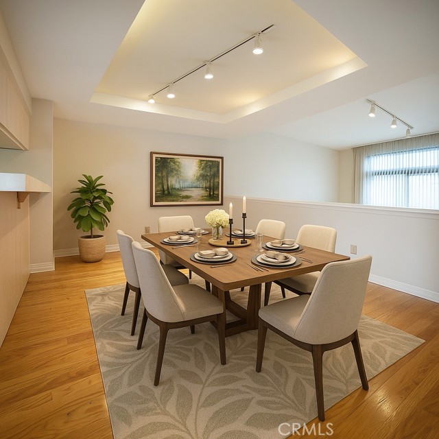 Detail Gallery Image 8 of 35 For 14025 Riverside Dr #3,  Sherman Oaks,  CA 91423 - 3 Beds | 3/1 Baths