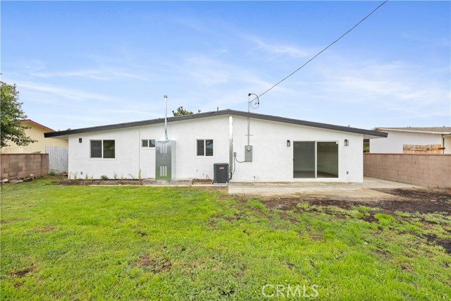1758 Bainbridge Street, Pomona CA: https://media.crmls.org/medias/1b3f850a-b092-45ce-8ba7-2717b8d38c0f.jpg