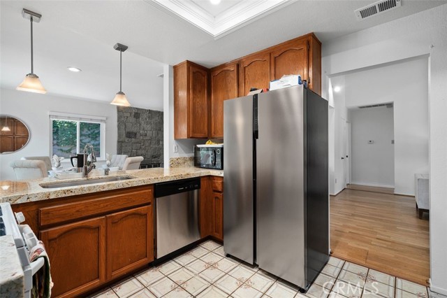 Detail Gallery Image 12 of 34 For 566 Elkhorn Dr, Duarte,  CA 91010 - 3 Beds | 2 Baths