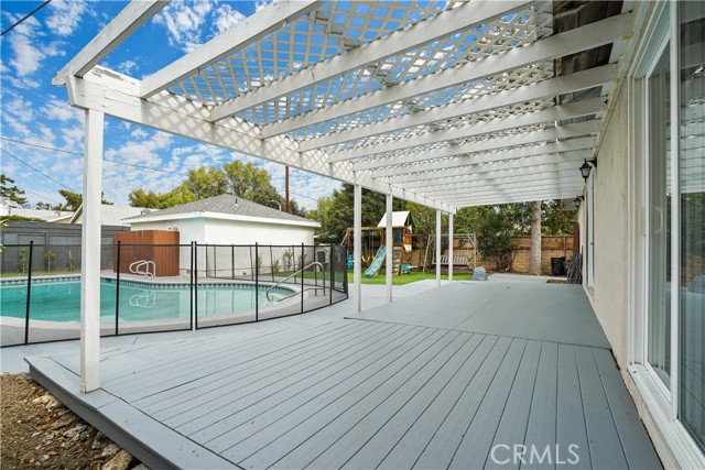 Detail Gallery Image 20 of 24 For 23251 Hamlin St, West Hills,  CA 91307 - 4 Beds | 2 Baths