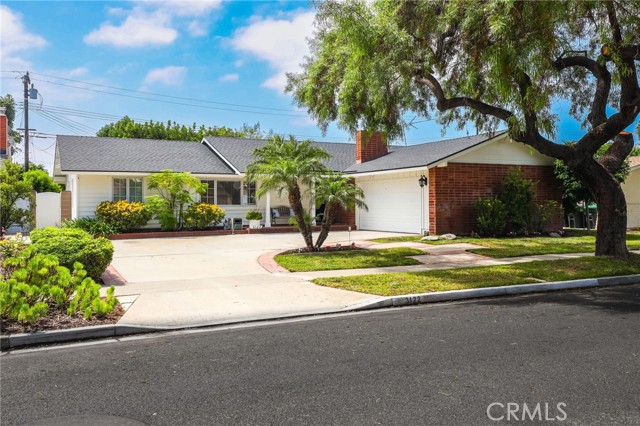 3122 Ruth Elaine Drive, Rossmoor CA: https://media.crmls.org/medias/1b414375-8494-4fb9-b3f2-a4e5b1eea33c.jpg