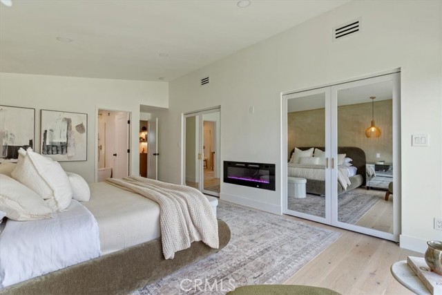 Detail Gallery Image 34 of 52 For 23755 Clarendon, Woodland Hills,  CA 91367 - 4 Beds | 3 Baths