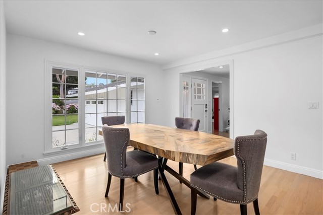 25 Aurora Drive, Rolling Hills Estates, California 90274, 4 Bedrooms Bedrooms, ,3 BathroomsBathrooms,Residential,Sold,Aurora,PV22148397