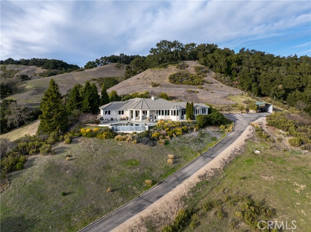 Detail Gallery Image 8 of 74 For 4342 Shadow Canyon Rd, Templeton,  CA 93465 - 7 Beds | 5 Baths