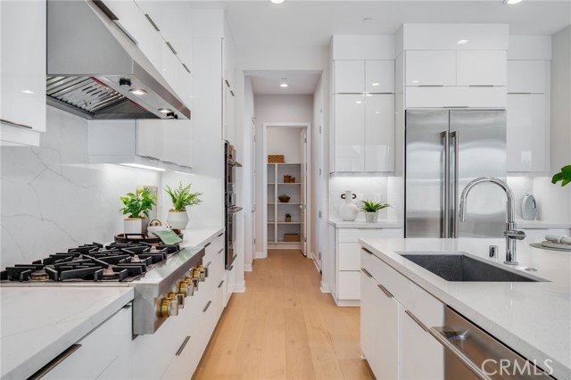 Detail Gallery Image 10 of 58 For 301 Brackens, Lake Forest,  CA 92630 - 4 Beds | 4 Baths