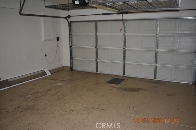 Detail Gallery Image 13 of 28 For 4257 Castlepeak, Corona,  CA 92883 - 4 Beds | 2 Baths