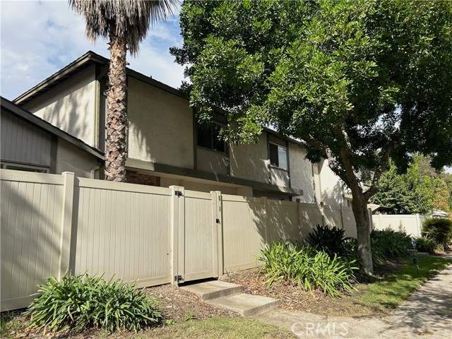 Detail Gallery Image 2 of 25 For 511 D St, Upland,  CA 91786 - 3 Beds | 2/1 Baths