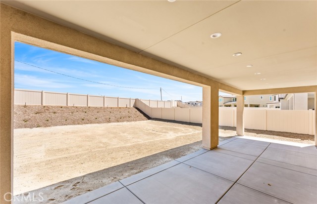 17602 Col Ranch Drive, Riverside CA: https://media.crmls.org/medias/1b4257a8-3108-41c6-9002-b50e9ad410be.jpg