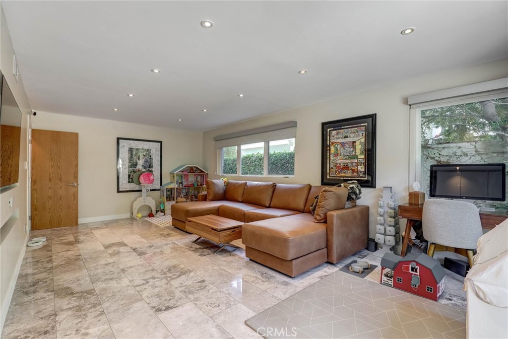 MLS #OC26150834 image #30