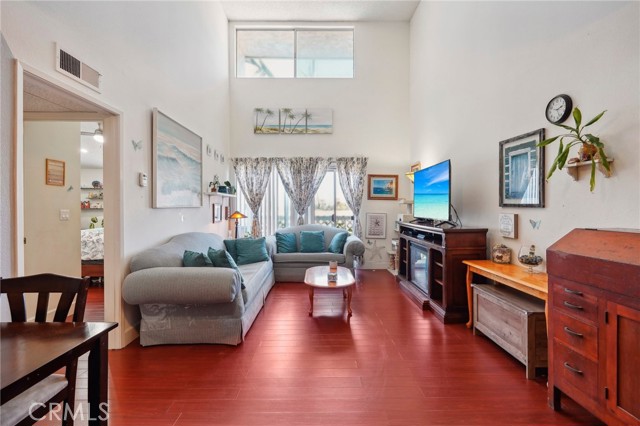 Detail Gallery Image 1 of 22 For 3565 Linden Ave #327,  Long Beach,  CA 90807 - 2 Beds | 2 Baths