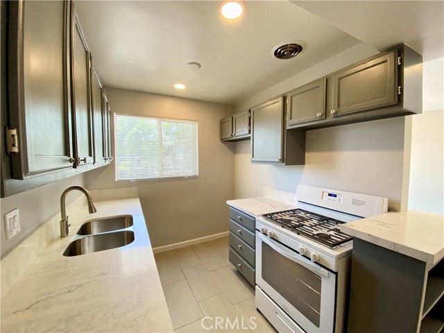 Detail Gallery Image 11 of 18 For 1120 N Laurel Ave #4,  West Hollywood,  CA 90046 - 1 Beds | 1 Baths