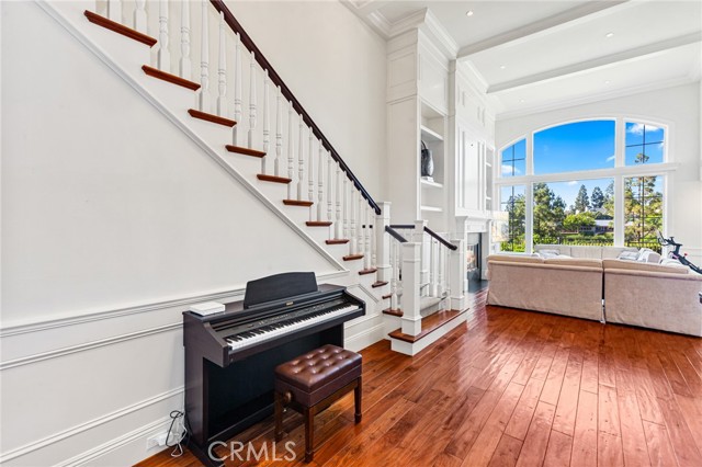 Detail Gallery Image 7 of 65 For 8 Rue Verte, Newport Beach,  CA 92660 - 3 Beds | 3/1 Baths
