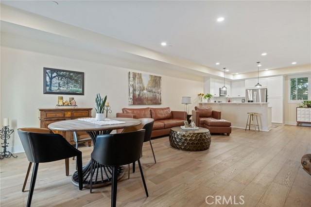 Front Image Thumbnail for CRSR26025357