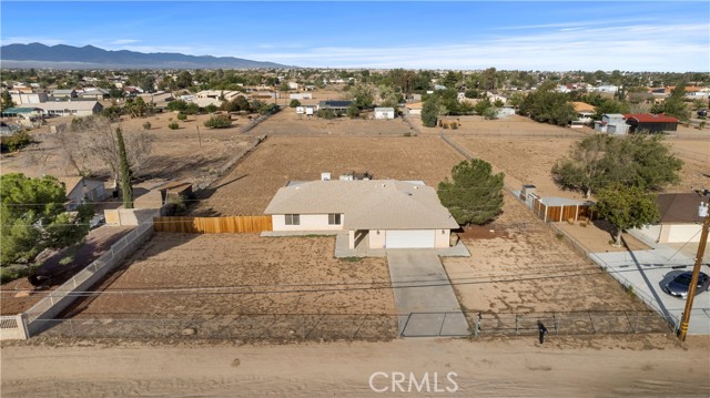 Detail Gallery Image 6 of 35 For 8530 11th, Hesperia,  CA 92345 - 3 Beds | 2 Baths