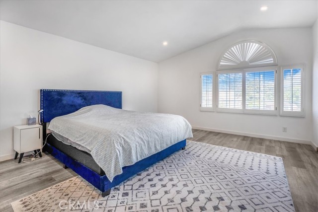 2481 S Bundy Drive, Los Angeles CA: https://media.crmls.org/medias/1b46b5fc-6ec7-4652-9aba-3c1f569a539b.jpg