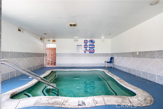 Detail Gallery Image 33 of 37 For 8801 Eton Ave #53,  Canoga Park,  CA 91304 - 2 Beds | 2 Baths