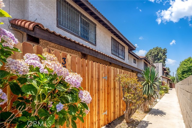 3687 Durfee Avenue, El Monte CA: https://media.crmls.org/medias/1b487755-52bc-40ab-8a0f-c93f3c4e8642.jpg