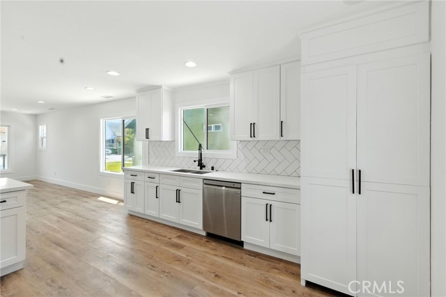 Detail Gallery Image 8 of 31 For 1849 W 66th St, Los Angeles,  CA 90047 - 3 Beds | 2 Baths