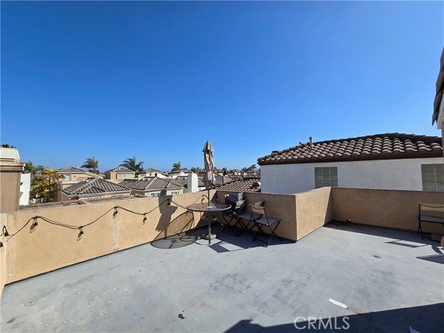 624 Goldenwest Street, Huntington Beach CA: https://media.crmls.org/medias/1b48a885-3204-4547-b23b-276eb22b84b3.jpg