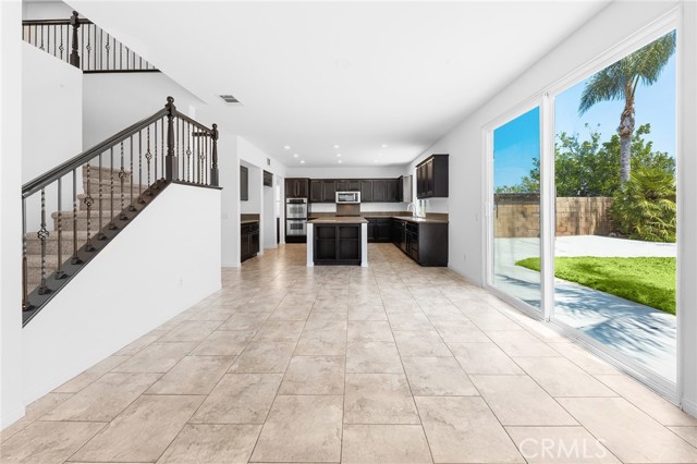 14261 Settlers Ridge Court, Eastvale CA: https://media.crmls.org/medias/1b4a18b2-6be2-4718-b198-84e04700de96.jpg