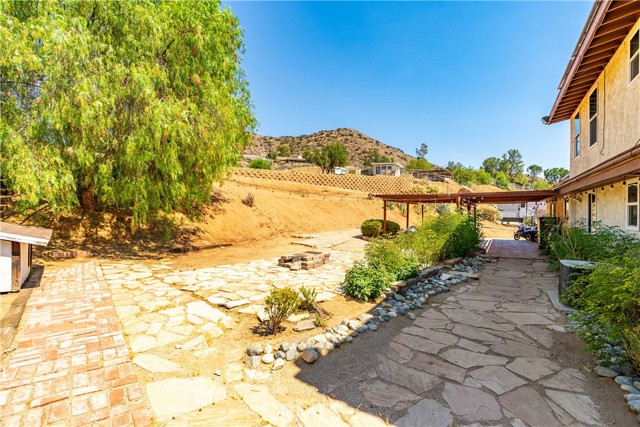 33656 Tradepost Road, Acton CA: https://media.crmls.org/medias/1b4a28d4-50c2-4549-ab42-c0d88e02dda2.jpg
