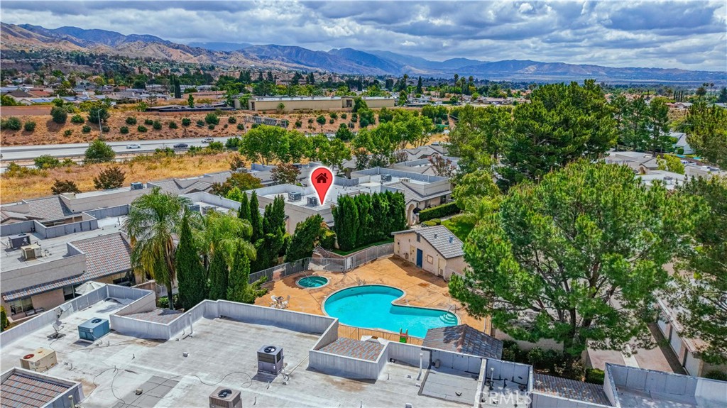 https://media.crmls.org/medias/1b4a2f63-ff2b-451a-836e-ffb28ed03188.jpg?preset=X-Large
