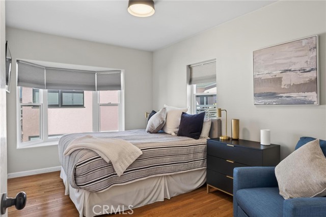 Detail Gallery Image 34 of 75 For 28 10th Ct (9th St Walkstreet), Hermosa Beach,  CA 90254 - 4 Beds | 3/2 Baths