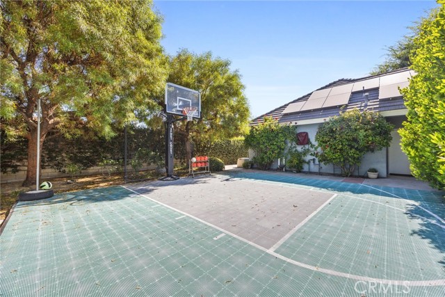 Detail Gallery Image 66 of 72 For 8905 Saint Cloud Ln, Bakersfield,  CA 93311 - 4 Beds | 4/1 Baths