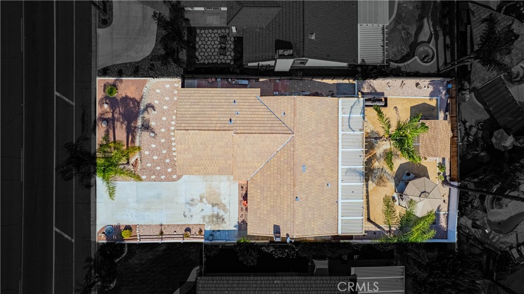 https://media.crmls.org/medias/1b4b7673-a6dc-4ec8-849c-52ff47026a8c.jpg?preset=X-Large