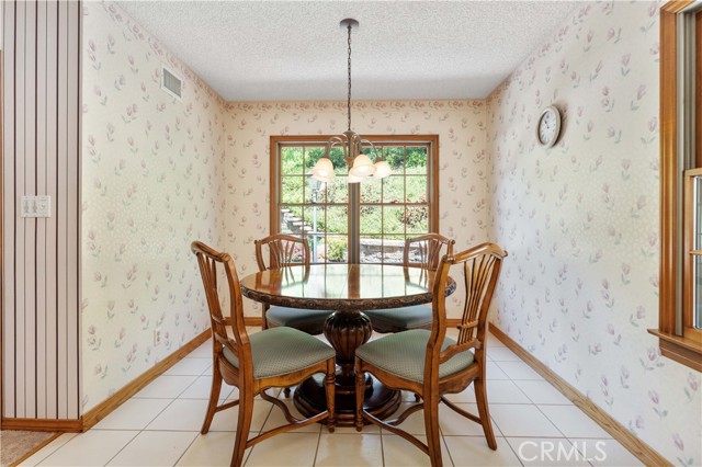 Detail Gallery Image 17 of 43 For 725 Beaverbrook Ln, Glendora,  CA 91740 - 4 Beds | 3 Baths