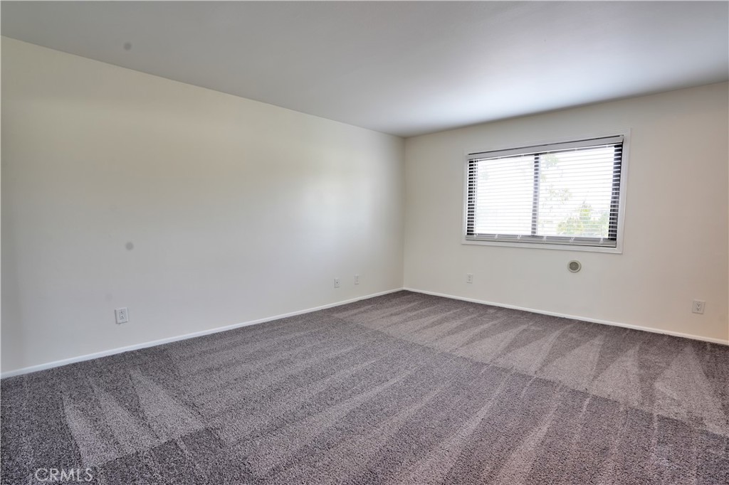 MLS #OC25238308 image #17