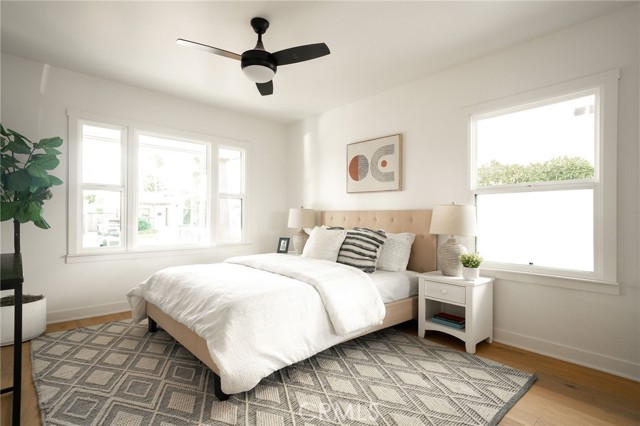 2342 S Cochran Avenue, Los Angeles CA: https://media.crmls.org/medias/1b4d580a-58b0-45a2-b6f4-4100d5fe630d.jpg