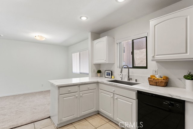 12400 Montecito Road, Seal Beach CA: https://media.crmls.org/medias/1b4dbcd7-352f-4173-b3fb-7f47582aa32f.jpg